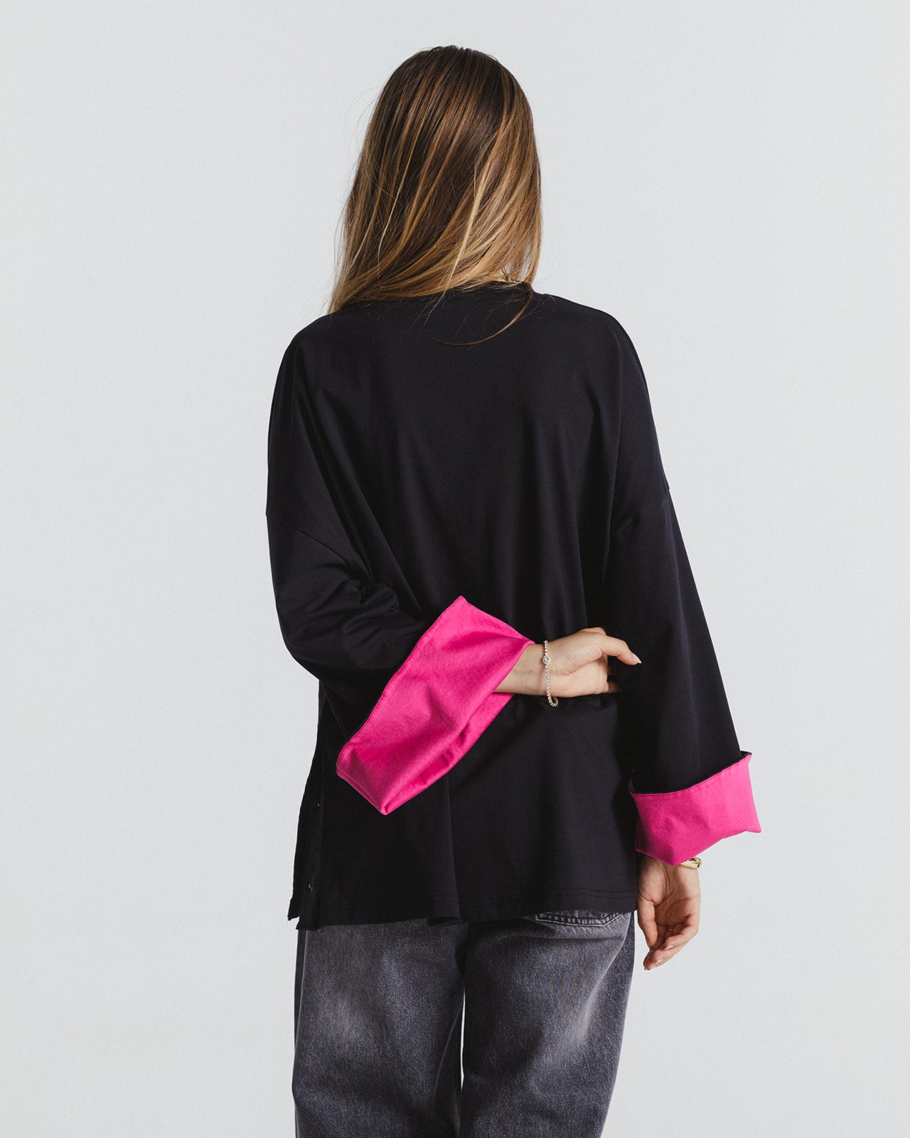 BLACK-LAYERED BLOUSE
