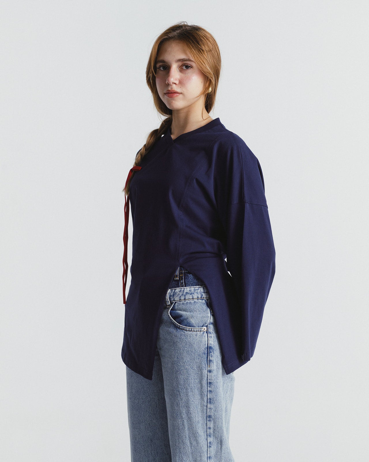 "غرام" BLOUSE IN NAVY BLUE